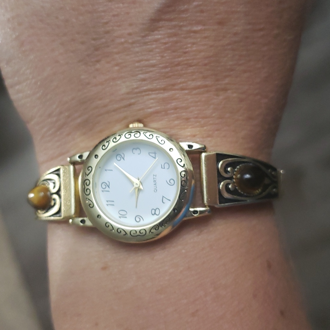 Quartz Ladies Watch